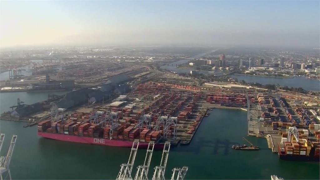 全美最大貨櫃港塞爆　港外89艘排隊破紀錄