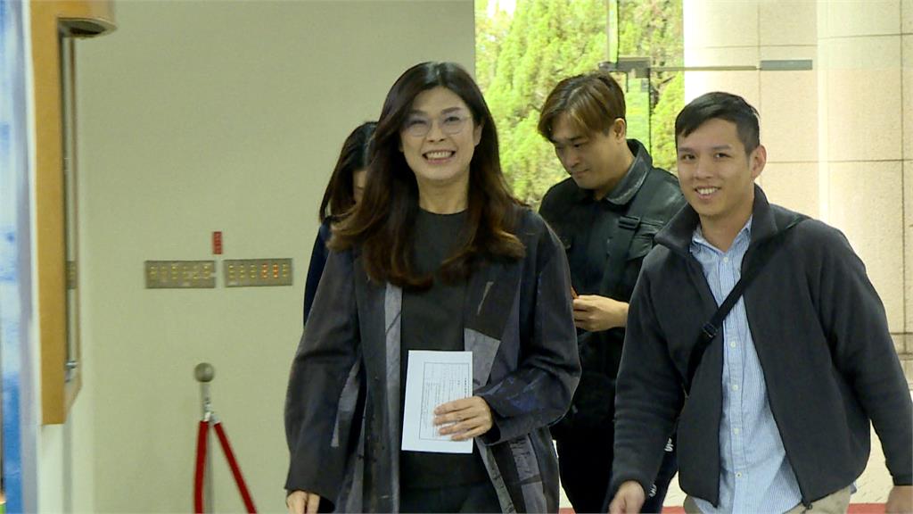 國民黨中央委員投票登場　連戰次子連勝武首跨政壇