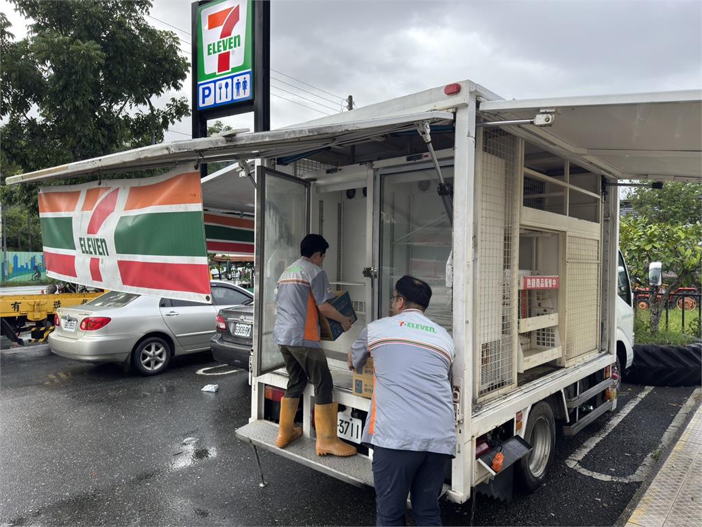 7-ELEVEN行動購物車首抵花蓮光復　送物資進災區 同步啟動線上捐款