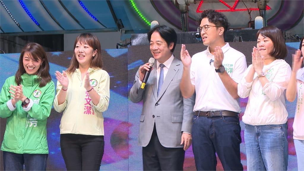 賴總統開金嗓力挺沈伯洋！藍綠主帥「王見王」沈悄悄話蔣臉垮