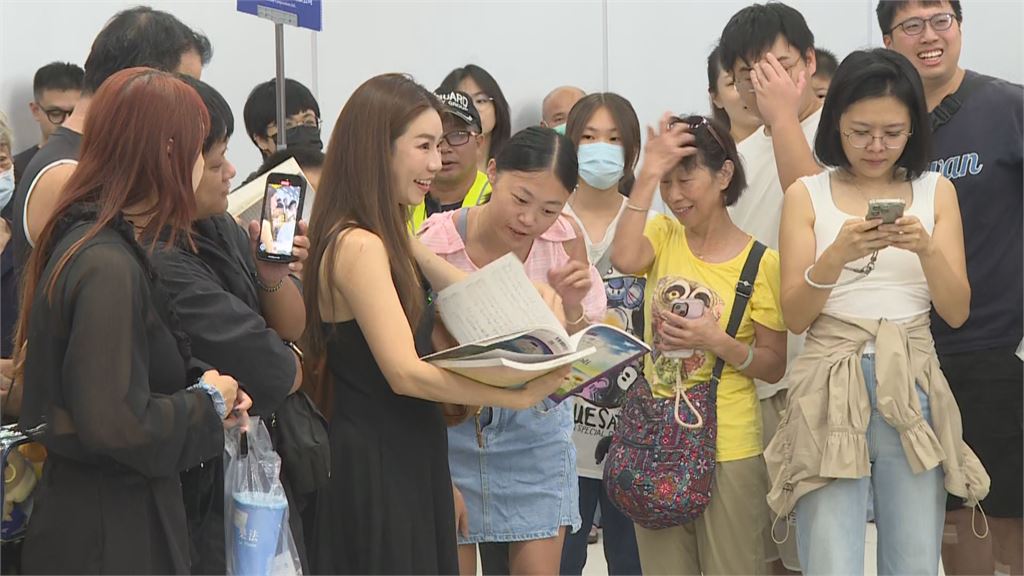快新聞／台南車站公共鋼琴爆紅！江老師驚喜現身四手聯彈　透露將做這件事