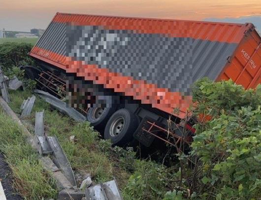 快新聞／國道大型車死亡車禍累計17件　肇事原因第1名出爐