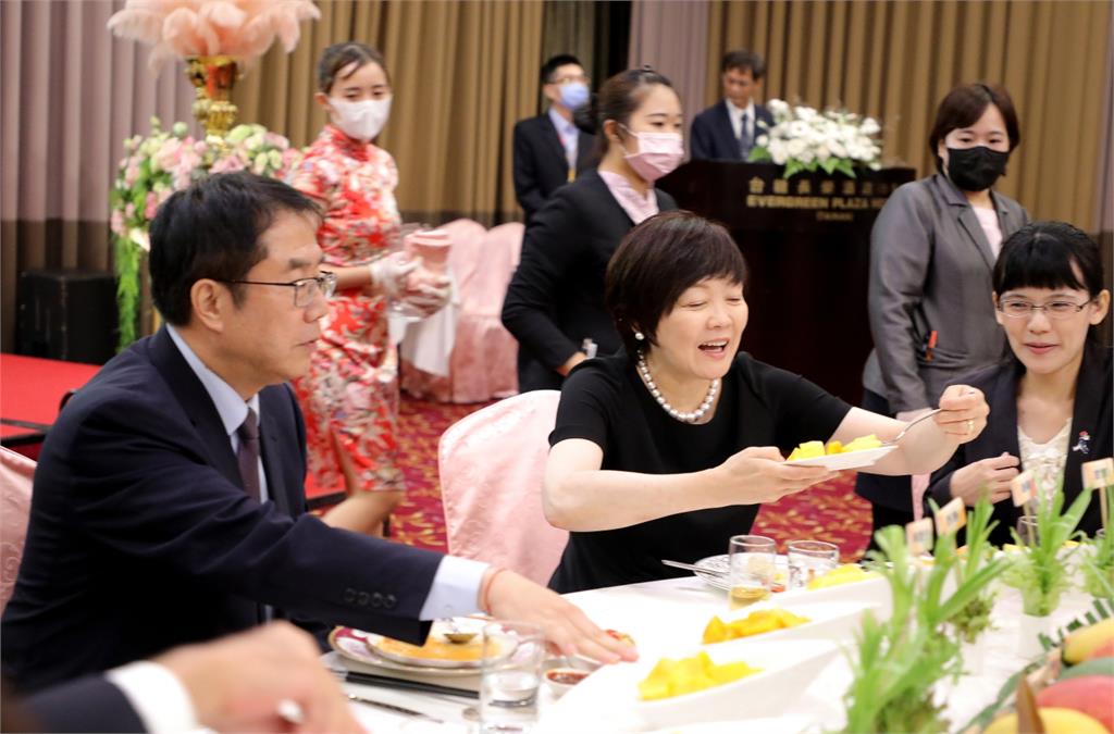 安倍昭惠夫人盛讚臺南芒果 黃偉哲: 臺日情誼就像臺南芒果一樣甜
