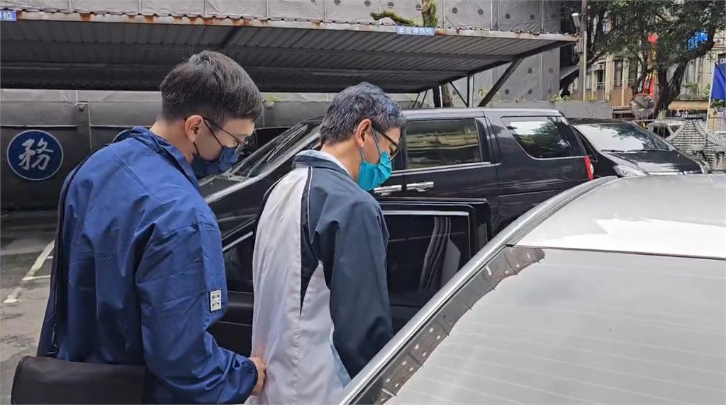 快新聞/國民黨基隆黨部涉偽造連署 總幹事、區主任被帶走約談