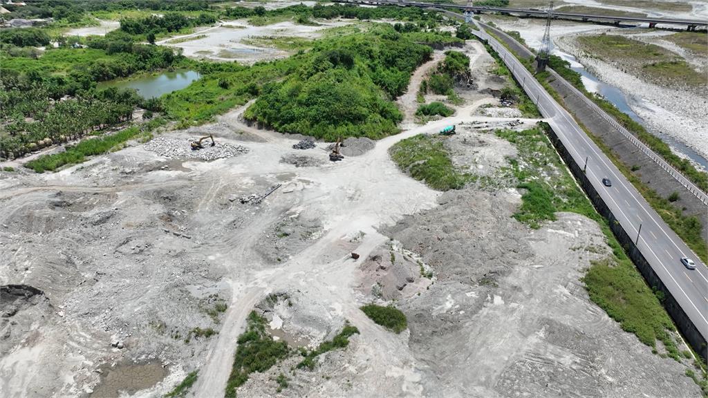 花蓮砂石場非法占用國有地　深埋有毒爐渣恐污染土地
