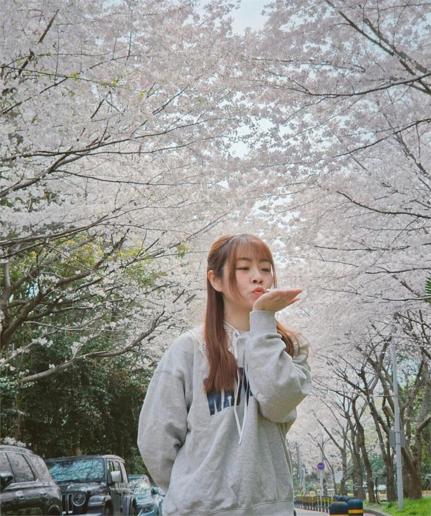 美女主持人卵巢癌病逝！腫瘤大到像懷孕「5大危險因子」女生一定要注意！