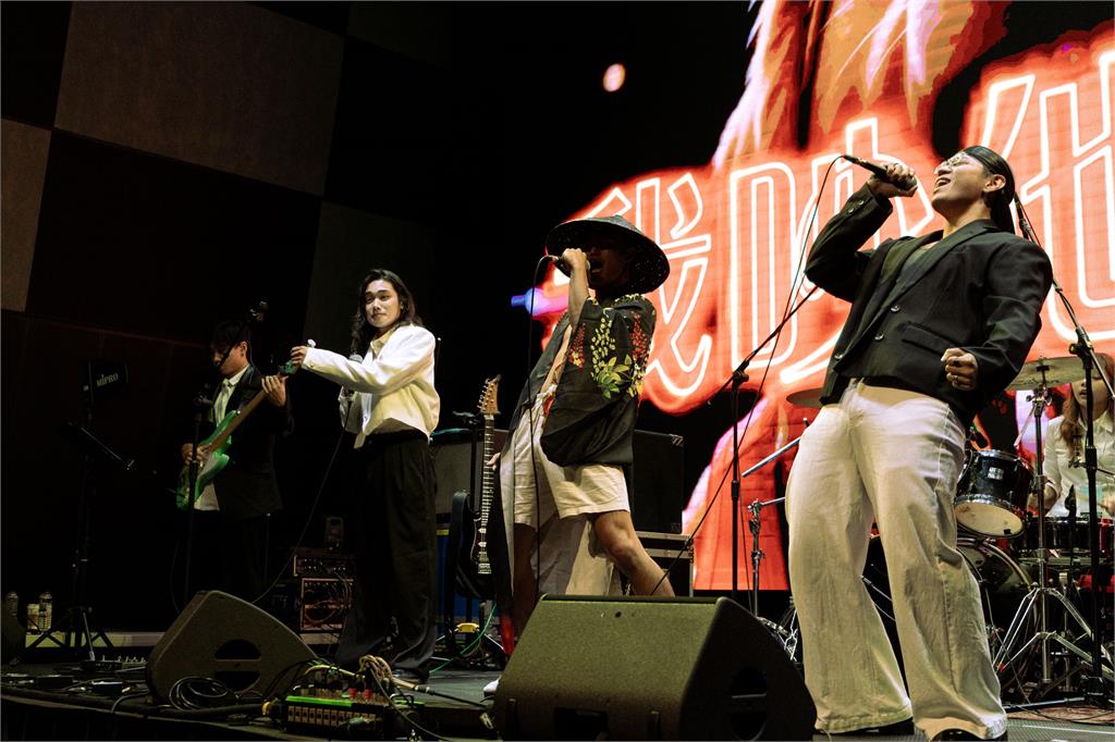 世新大學廣電畢展開跑　8組樂團北流秀原創力