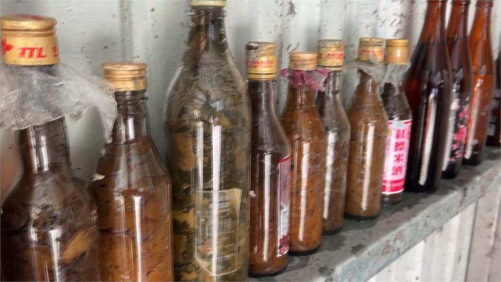 獨/光復鄉災民家中「挖到寶」! 醃漬30年老菜脯重回屋主手裡