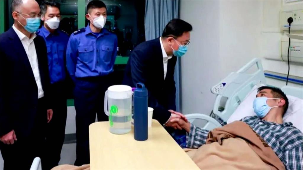 港特首李家超先感謝習大大　記者嗆：不重視救災消防員嗎