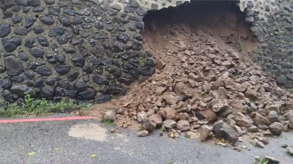 不敵豪雨沖刷！　澎湖國家古蹟順承門破大洞