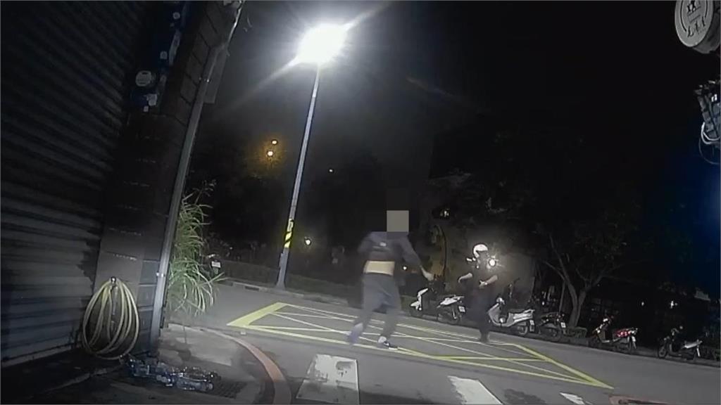 快新聞/抓到了!五股男持刀搶計程車襲警!遭壓制送辦