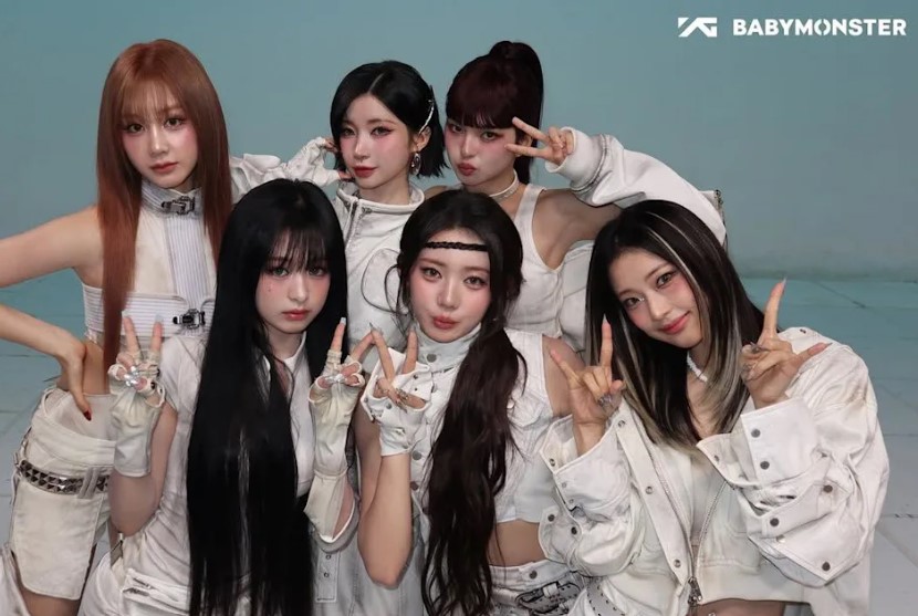 BABYMONSTER演唱會亂象! 成員被歌迷畫冊砸中