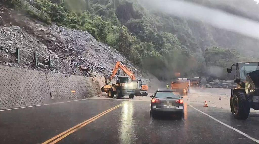 快新聞／大雨不斷！蘇花公路土石流　採單線通行、雙邊管制