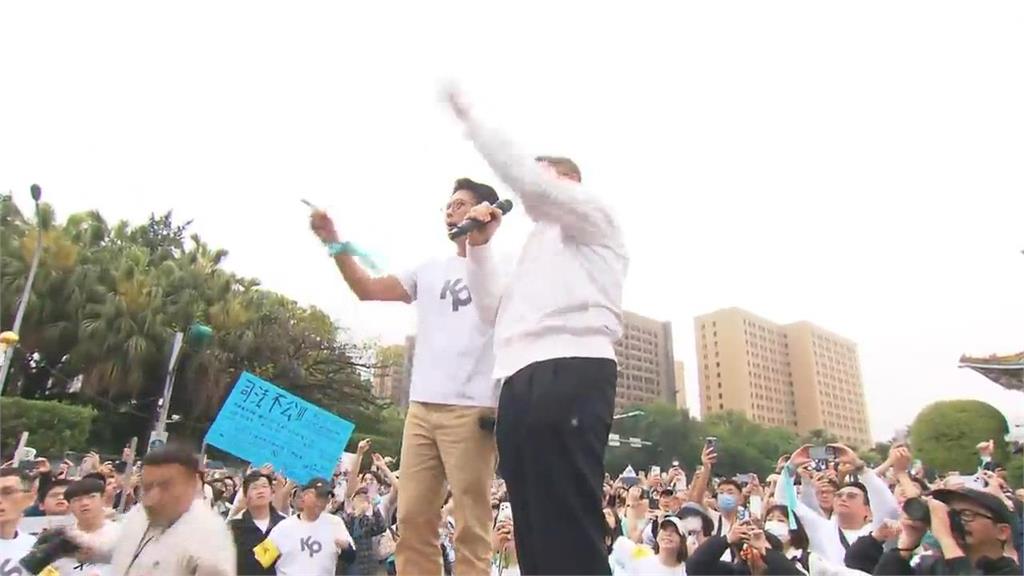 歷史觀測站／真的黃國昌被關在地下室？鄭麗文曾擁台獨　兩大黨主席變色龍歷史一次看