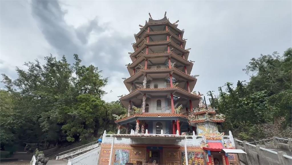 快新聞/駭人!台東鯉魚山步道命案 男子心臟遭刺「滿身血陳屍涼亭」