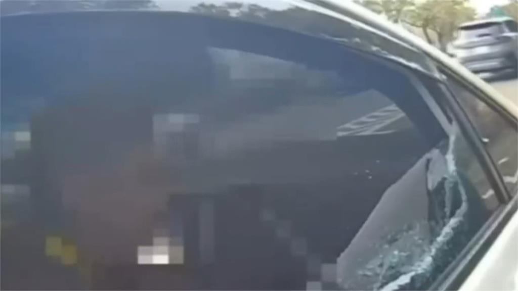 休旅車超載8名失聯移工 加速拒檢逃逸警拔槍逼停