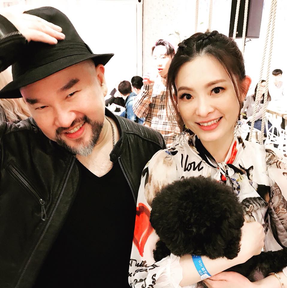 辛龍喪妻「臉書停更6年」突PO文！深情1句「告白劉真」逼哭全網：太痛了