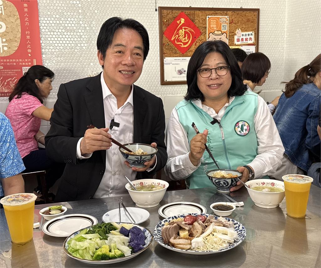 嘉義市長選戰!賴總統站台王美惠 贈「女神擋泥板」