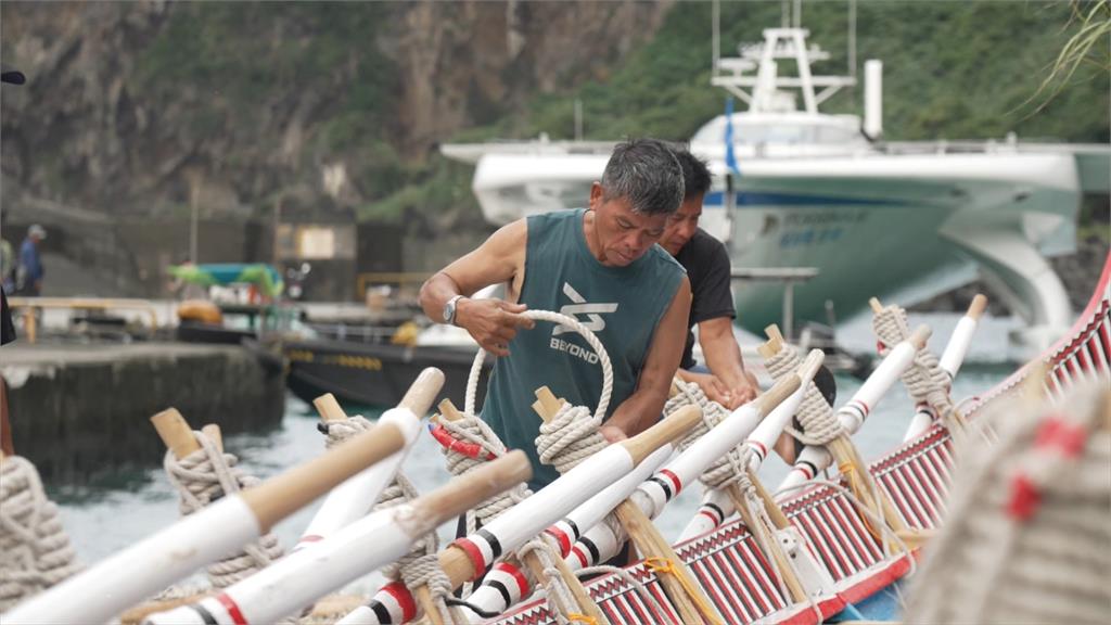 20位達悟族槳手划向巴丹群島　以文化實踐重啟跨越三百年的南島連結
