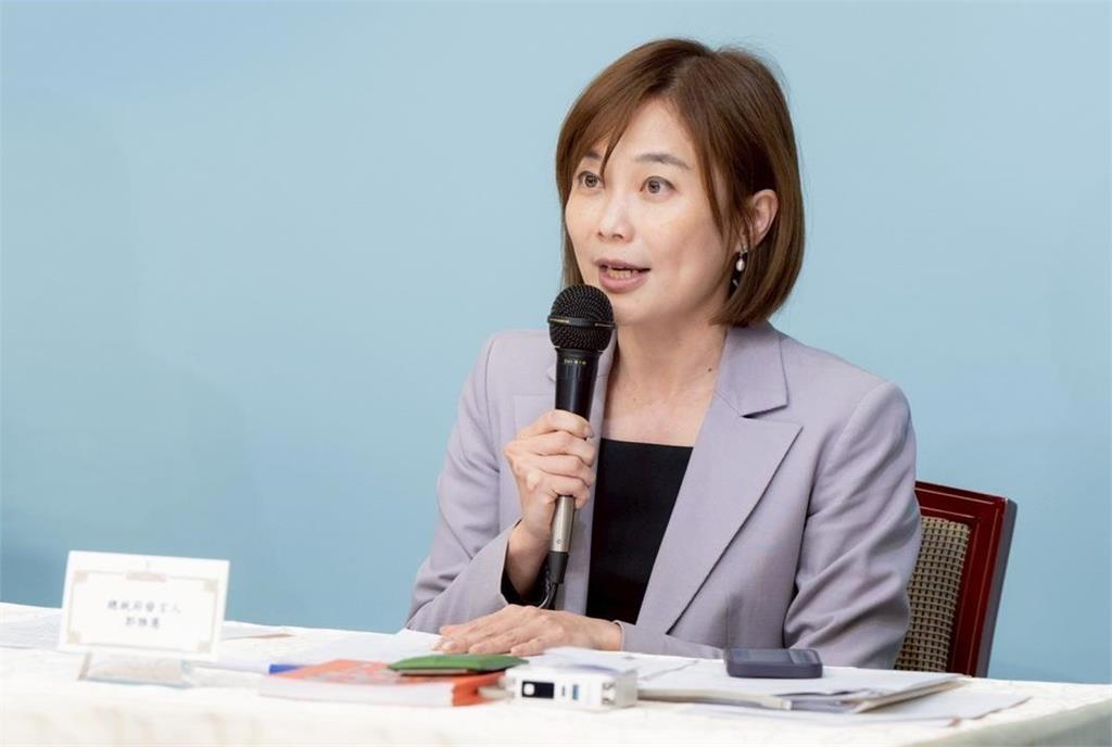 馬英九稱台灣邁入準戰爭狀態!律師猛酸:你買壽險是進入「準死亡狀態」?