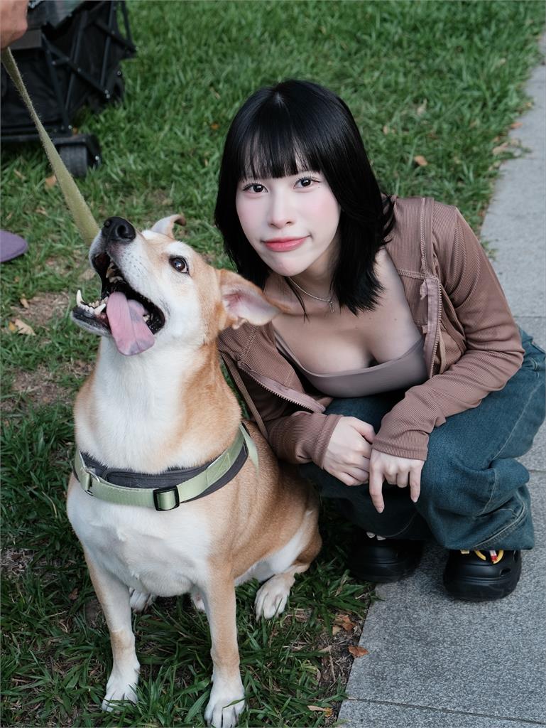 PLG/女球迷無預警「中空挺胸律動」 竟是球場界王心凌嗨喊:謝賞飯吃