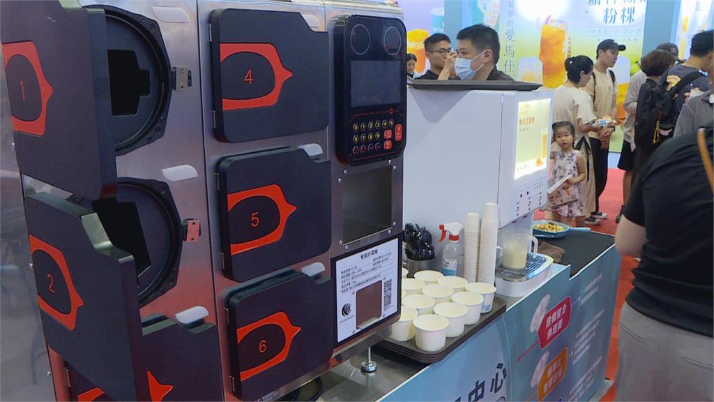 AI加持創業熱潮！　2025夏季加盟展盛大開幕上百品牌參展