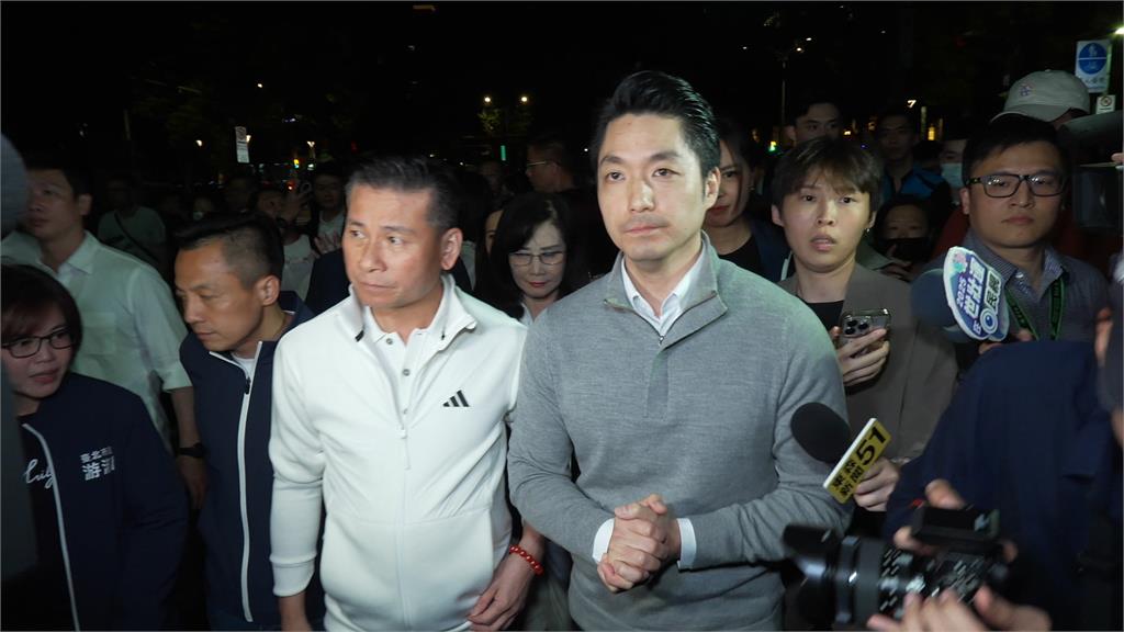 國民黨主席改選提前開打? 朱立倫號召集結北檢 侯、盧缺席