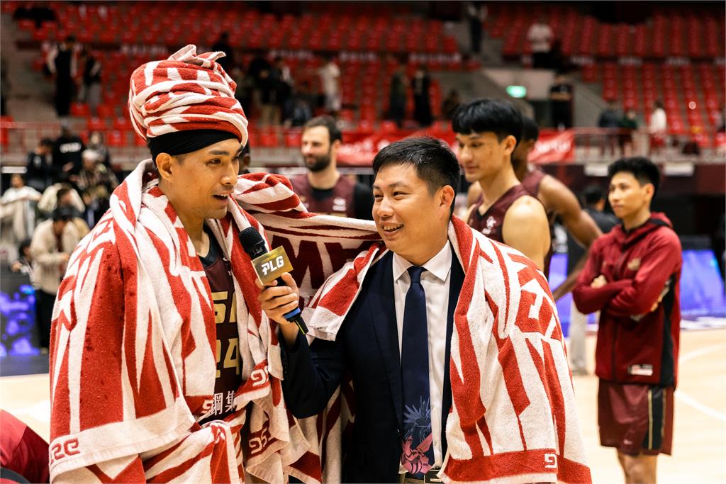 PLG(影)／台鋼獵鷹主場氣勢如虹！86：67痛宰洋基工程笑納三連勝