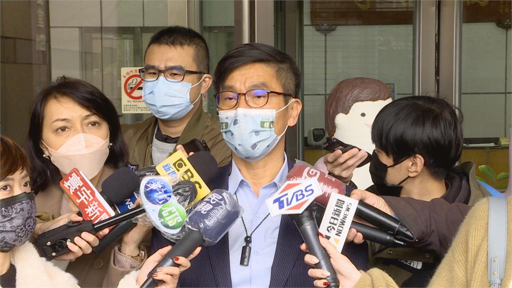 綠屏東縣長競爭激烈 擬四月初採"全民調"進行