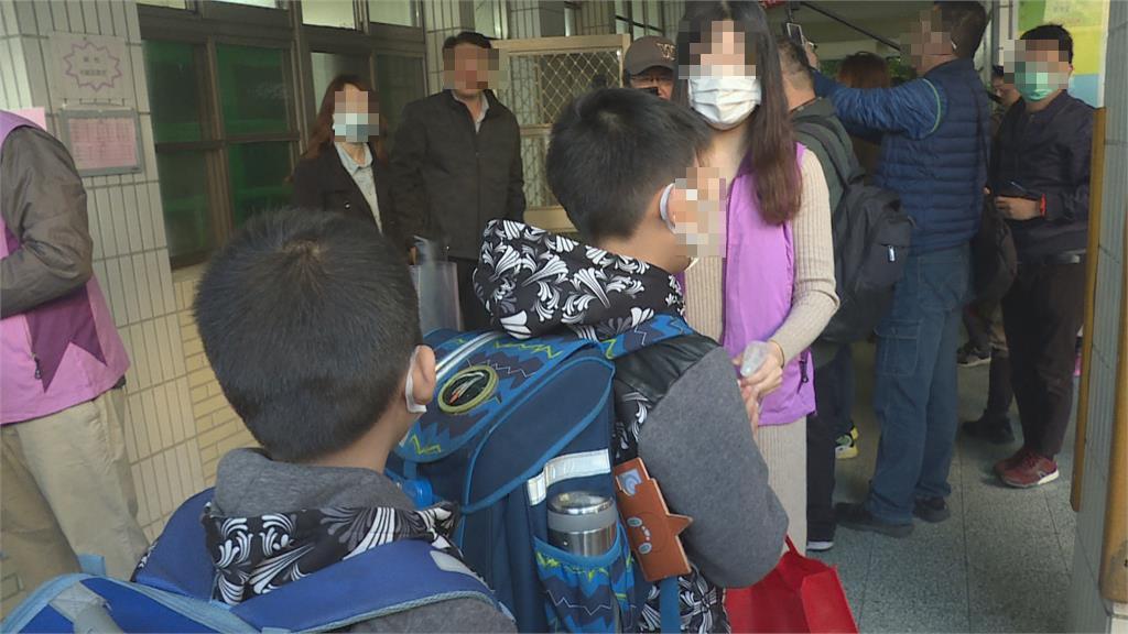 春節放長假「安親班學費照繳」合理?老師「直白回1句」新手媽愣:我太天真