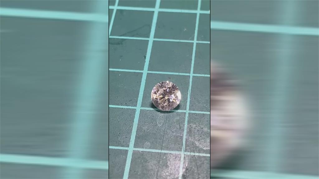 真的假的? 高雄鳳山男子逛菜市場竟撿到鑽石