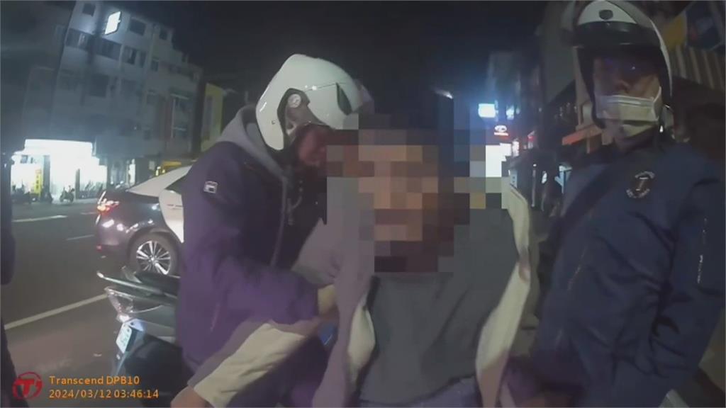 假借貸真搶劫! 手槍恐嚇男子下車搶錢搶手機被逮