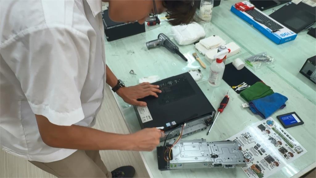 高雄扶輪社再生電腦捐偏鄉、送非洲 國際扶輪基金會親訪肯定善舉