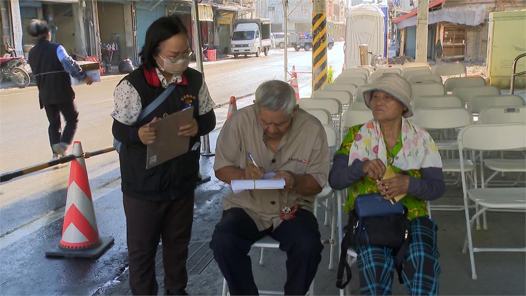 光復「一站式服務」最後一天! 湧入大批災民申請