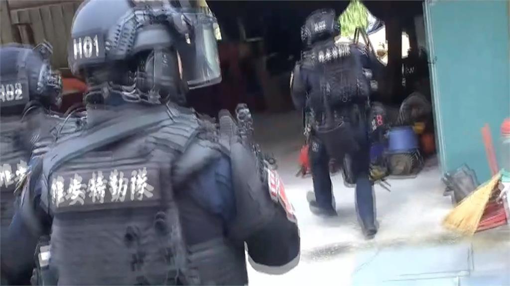 毒窟藏身太平山區 警出動空拍機 陸空夾擊攻堅