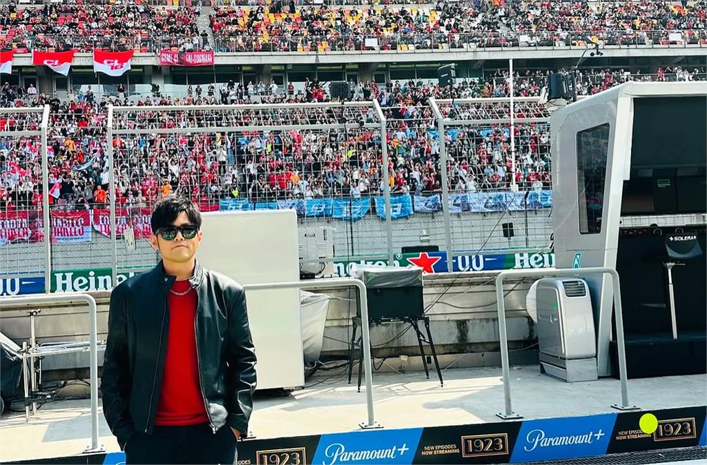 周杰倫、林志穎F1賽車場同框「喊1句」掀回憶殺!網嗨:藤原拓海回來了