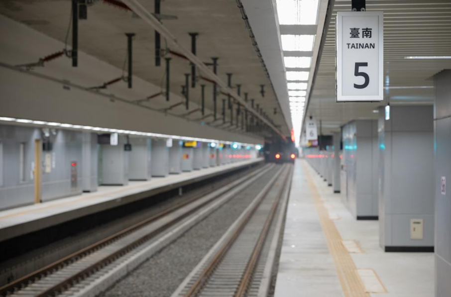快新聞／南部人苦等30年！台鐵「1重大建設」終於完工了　新車站震撼曝光