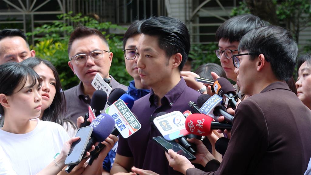 繼高雄、新北後台北也跟進！　首座「巨型遮陽傘」現身西門站