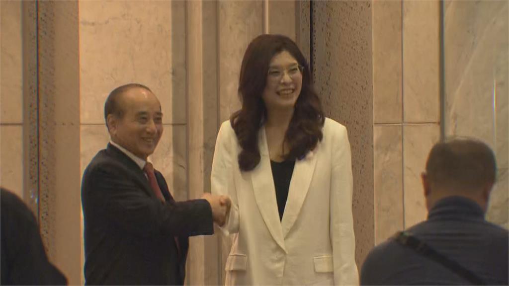 快新聞／鄭習會前夕！鄭麗文親拜訪請益　王金平給肯定稱：兩岸都是一家人