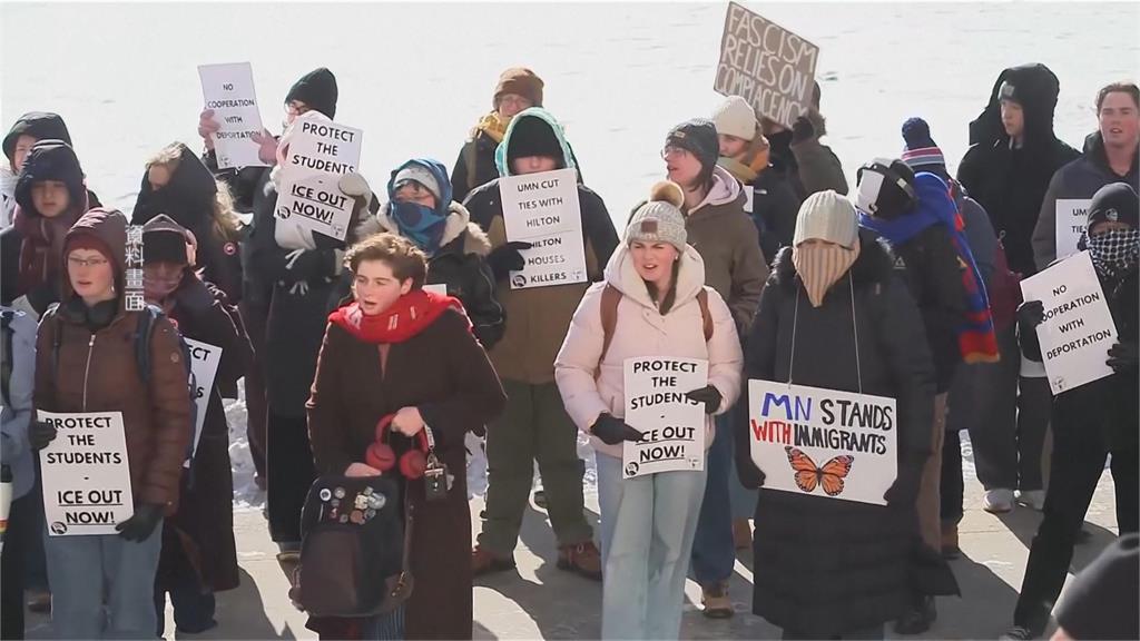 川普國情咨文將登場 聚焦經濟挽救民調