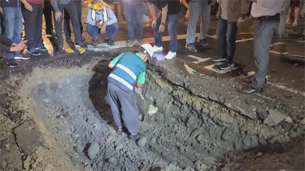 板橋工地下陷連夜開挖 議員質疑市府慢半拍