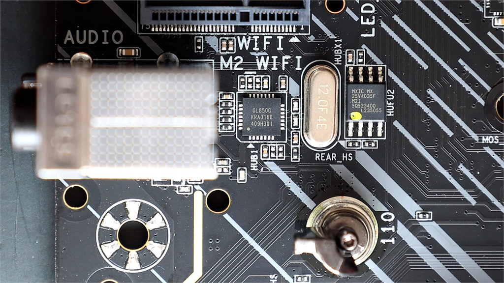 加入 Thunderbolt 了!GIGABYTE Z890 AORUS Master 補上 I/O 最後一塊拼圖