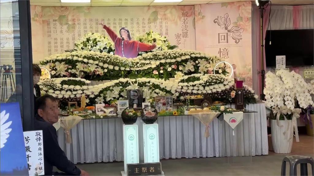 「如果再相逢…我一定會認出你」！女警未婚夫「胸戴對戒」告別摯愛全文曝