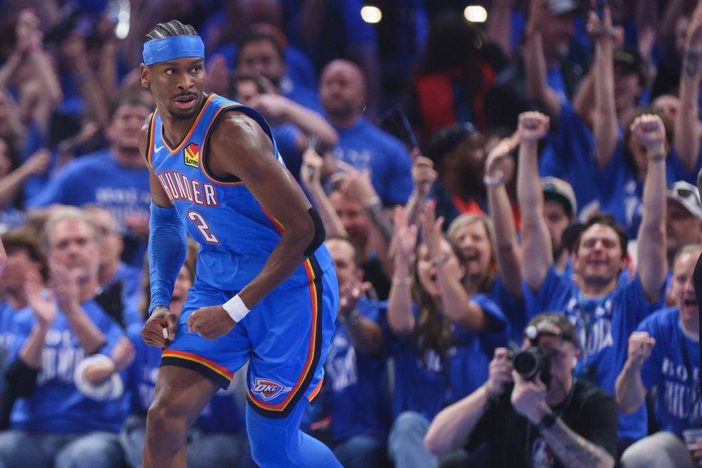 NBA(影)／霍姆葛倫首節演出超精彩壓哨3分球！雷霆季後賽首戰輕取太陽