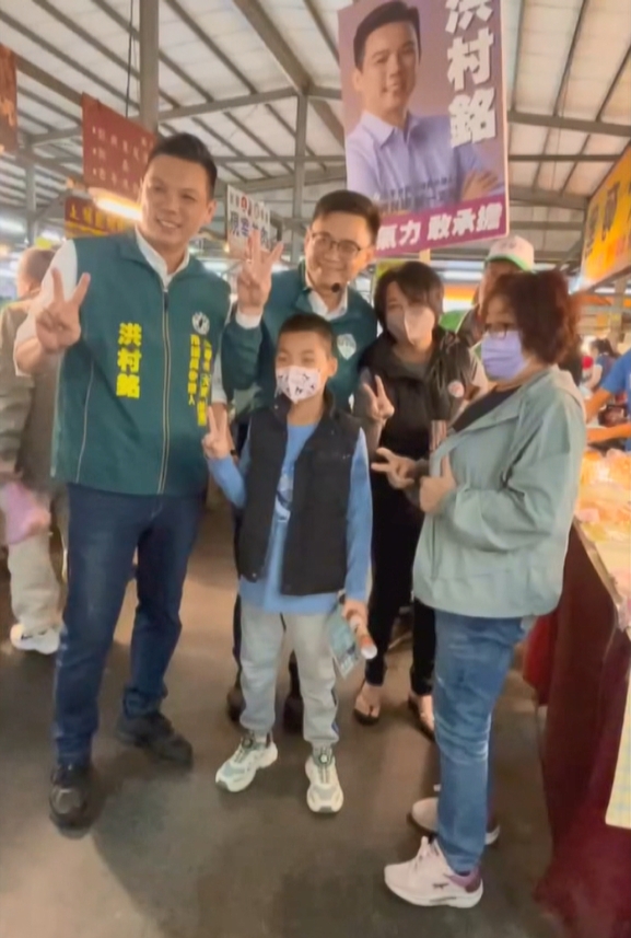 高雄大寮林園議員"綠營4搶3" 洪村銘捲土重來勤跑基層