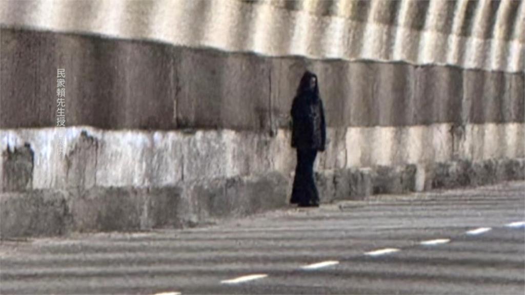 男急擲筊「基隆中山隧道」遇鬼影!看監視器「抓到2男1女」超毛真身曝