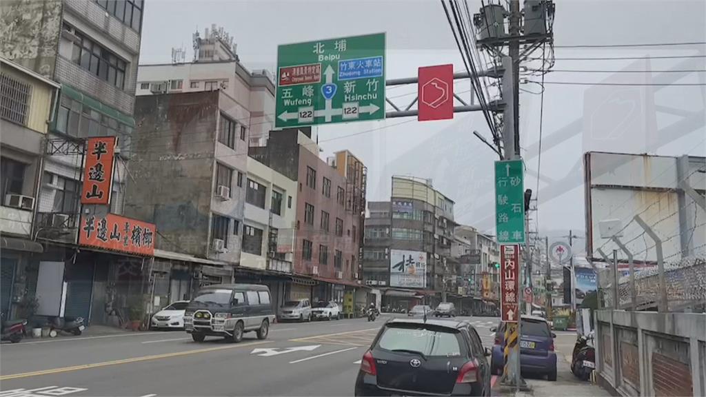小心打滑?有蛇出沒? 浪漫台3線LOGO意義不明