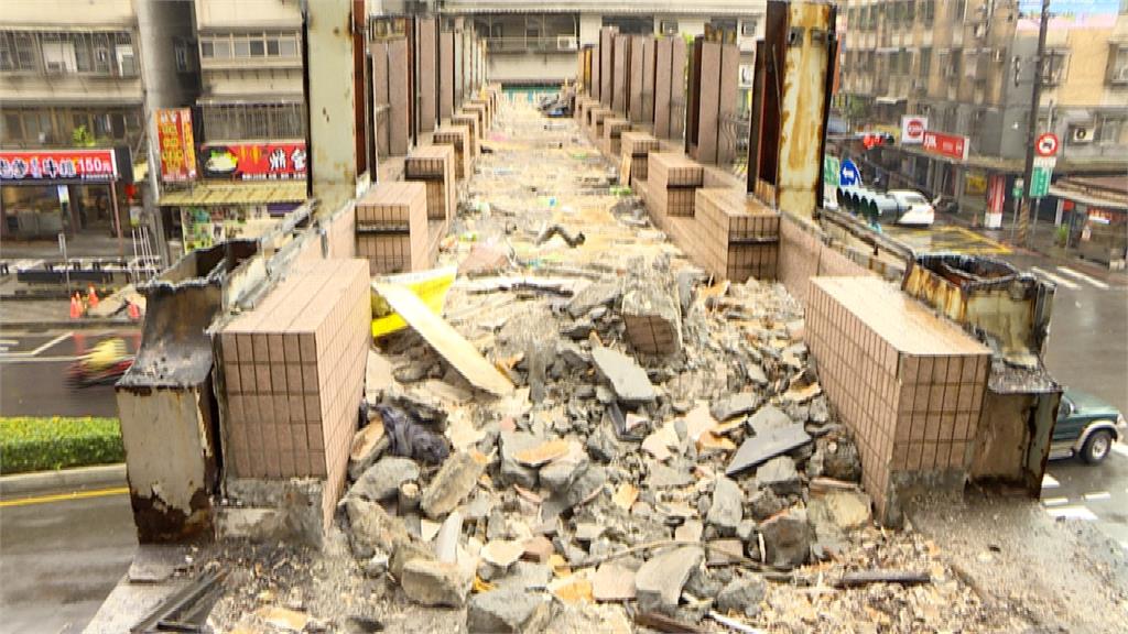 蓋天橋打造「空中走廊」解決行人問題?網秒搖頭:連小朋友都不走