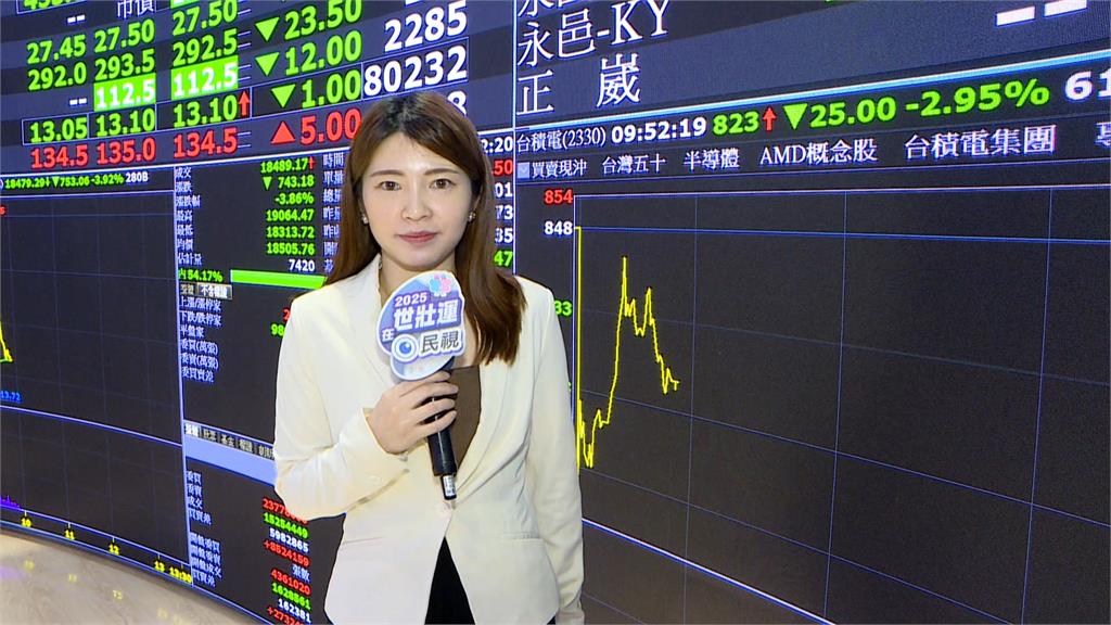訪黃仁勳遊夜市自嘆「憑什麼」 主播葉為襄成粉絲翻譯機