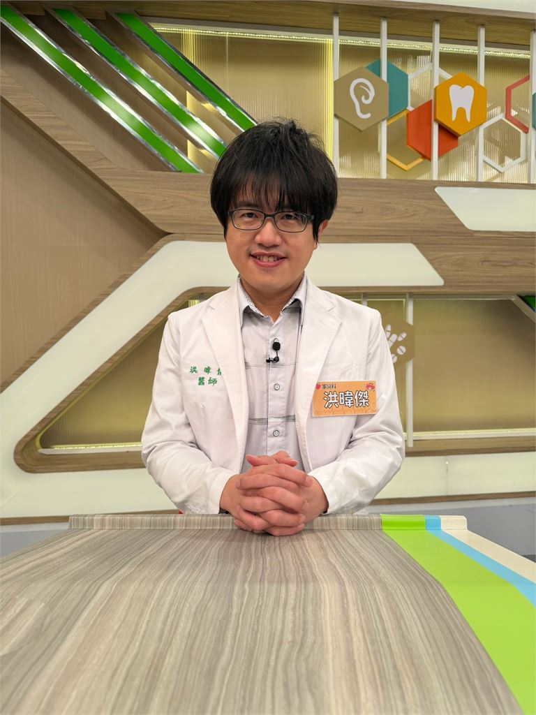 林姿佑追劇追到凌晨4點！整晚不睡照樣上工直接沒電